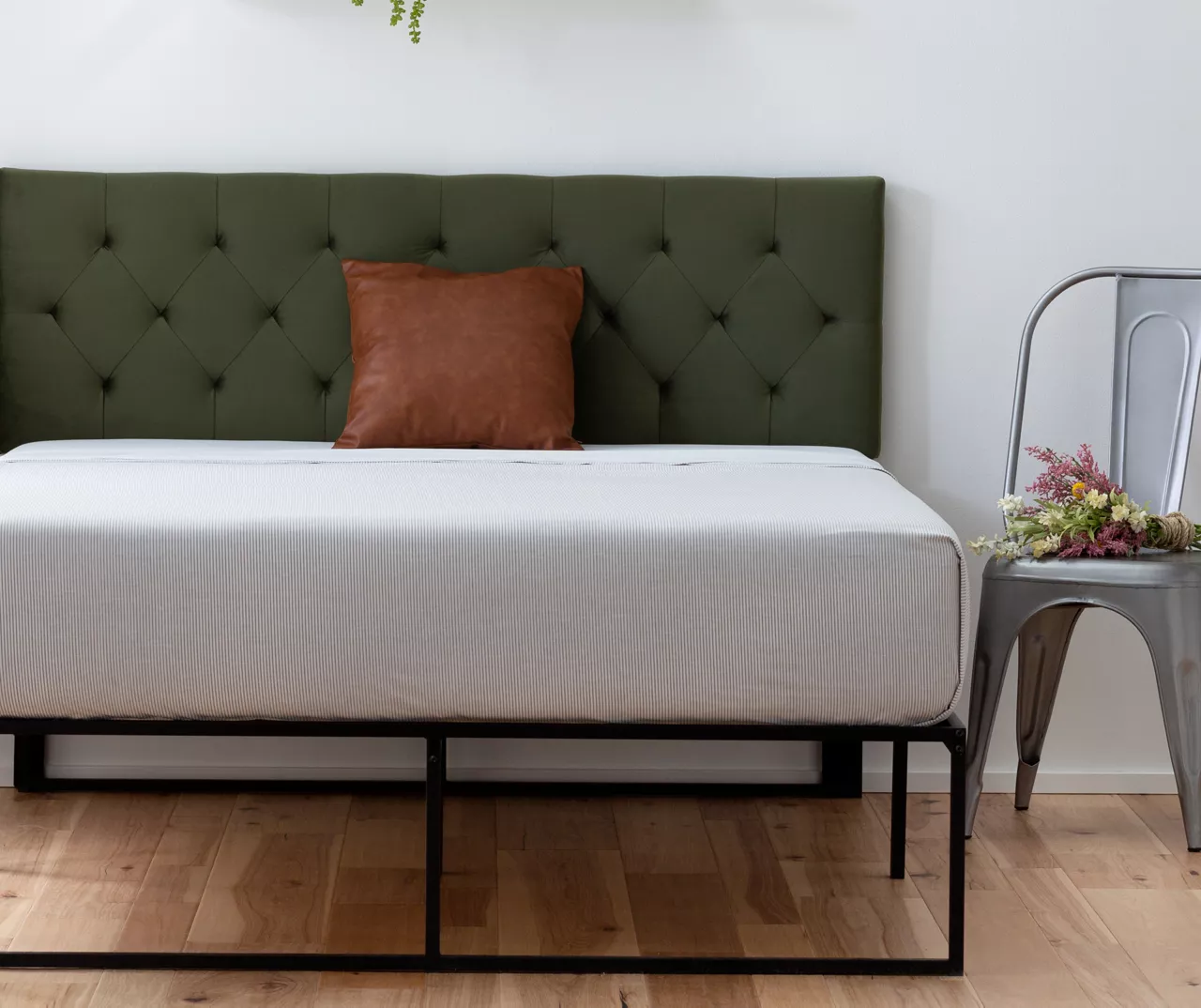 Brookside Diamond Tufted Headboard 5 Brookside Diamond Tufted Headboard - Image 3